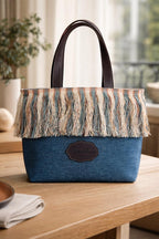 Cabas LuneBohème Denim 45×30×15 cm – Frange organique Multicolore & Anses Cuir